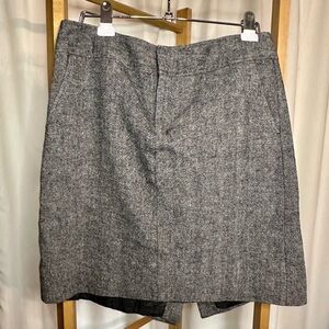 Eddie Bauer Grey Lined Wool Straight Skirt Zipper Front Side Pockets Kick Pleat